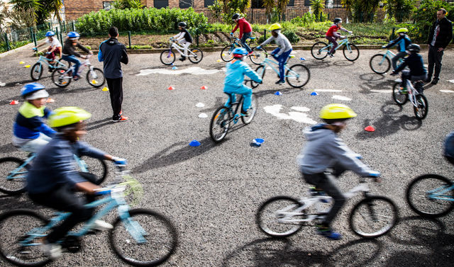 Bicicleta na escola