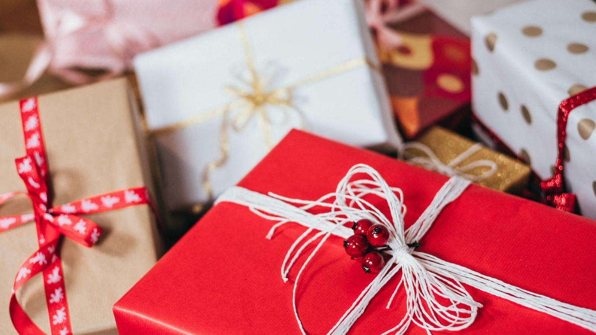 blur-bow-boxes-749354