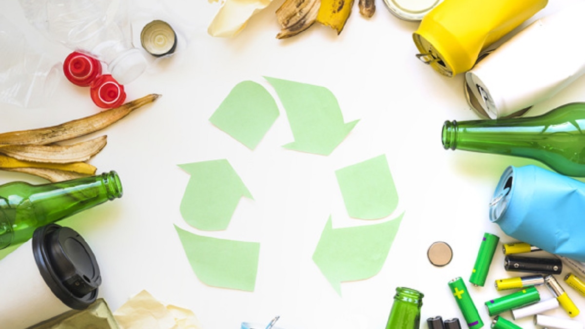 circle-trash-with-recycle-symbol_23-2147852545