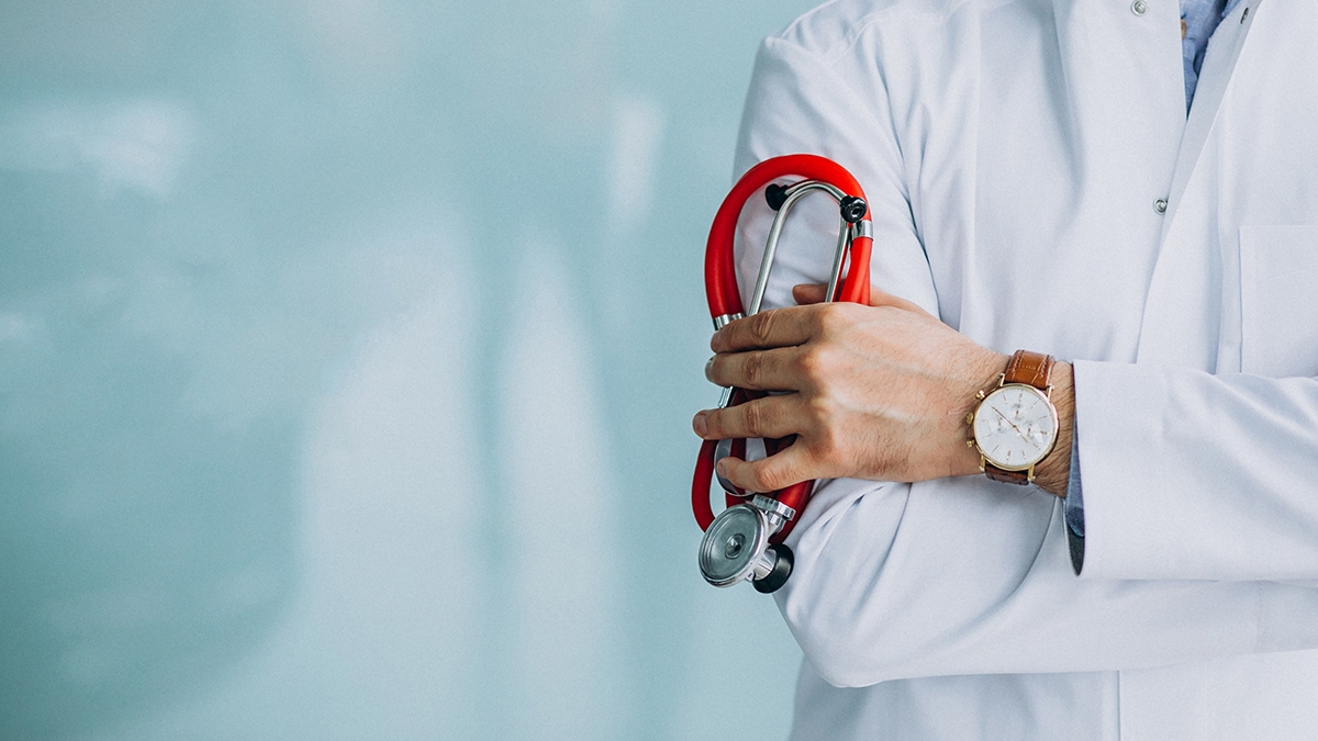 médico