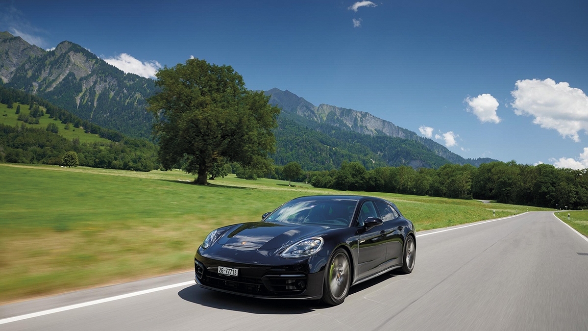 Porsche Panamera 4 E Turismo