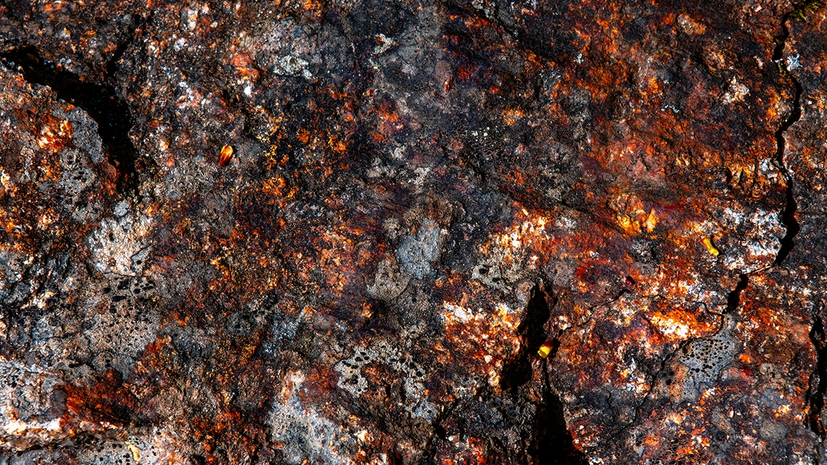 stone with iron ore and quartz
